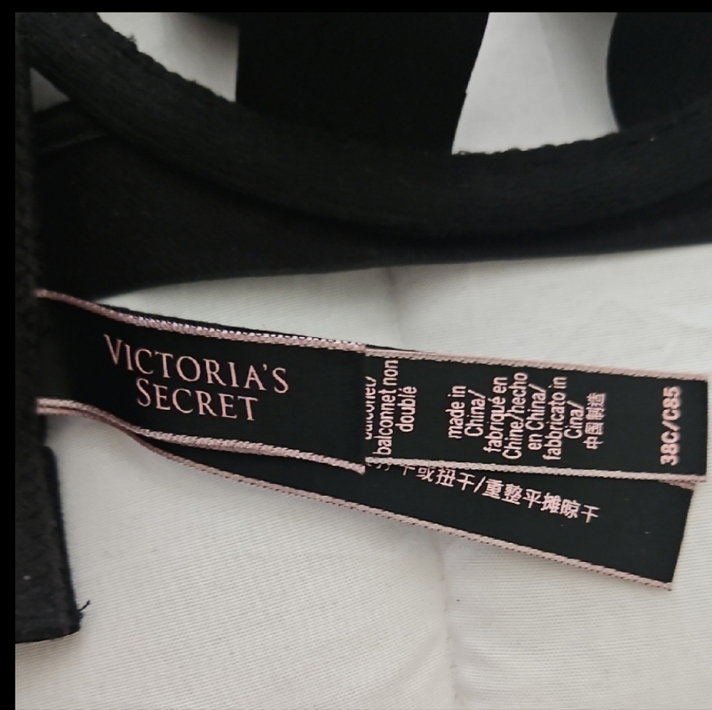 Black Strappy Bra - Picture 4 of 9
